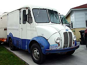 DIVCO DELIVERY TRUCK