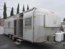 '70 Streamline 27フィート
