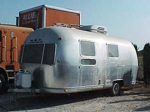 '76 AIRSTREAM GLOVE TROTTER PXtB[g