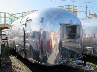 '59 AIRSTREAM QQtB[g