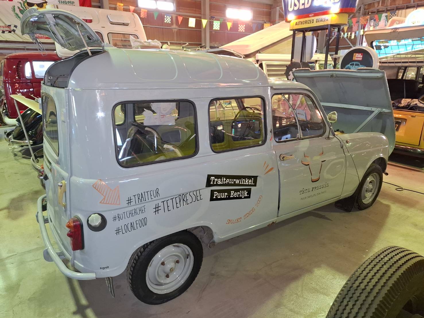 VITESSE L135B RENAULT R4 EXPORT 1968 ビンテージカー 旧車